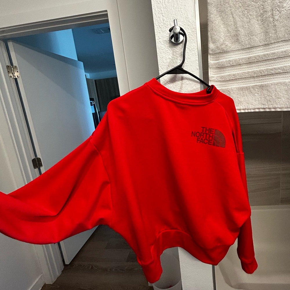 Women’s North Face Crewneck